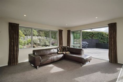 Photo of property in 14 Virginia Lane, Mount Pleasant, Christchurch, 8081
