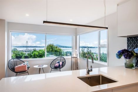 Photo of property in 99 Queen Street, Northcote Point, Auckland, 0627