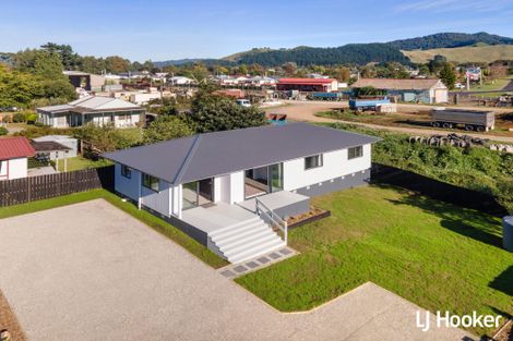 Photo of property in 46 Roberts Street, Tawa, Wellington, 5028