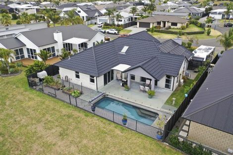 Photo of property in 48 Cassinia Close, Papamoa Beach, Papamoa, 3118