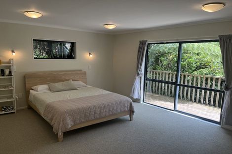 Photo of property in 7 Lowry Heights, Stokes Valley, Lower Hutt, 5019