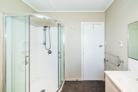 Photo of property in 50 Walton Road, Paraparaumu Beach, Paraparaumu, 5032