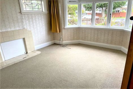 Photo of property in 33 Hardy Street, Waterloo, Lower Hutt, 5011