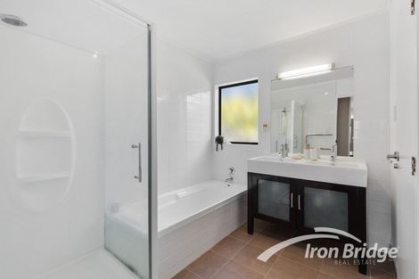 Photo of property in 3/7 Lynngate Place, Hillcrest, Auckland, 0627