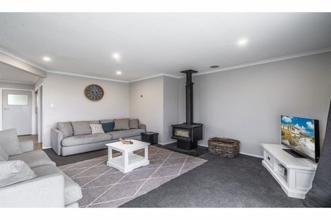 Photo of property in 38 Kirkoswald Street, Wallacetown, 9816