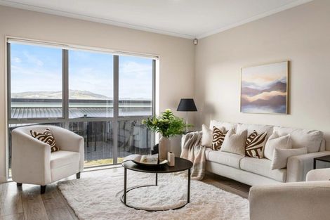 Photo of property in 9 James Elliot Way, Pokeno, 2402