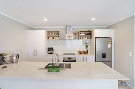 Photo of property in 23 Te Ara O Roimata, Wainuiomata, Lower Hutt, 5014