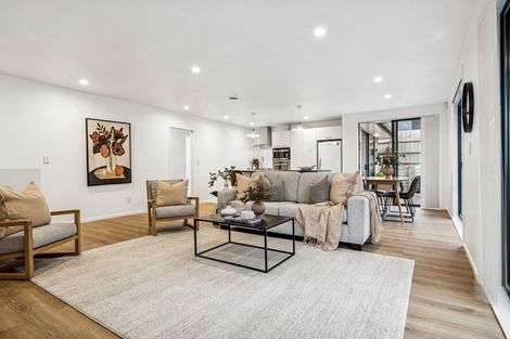 Photo of property in 65b Puriri Road, Pukekohe, 2120