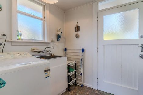 Photo of property in 18 Weir Street, Green Island, Dunedin, 9018