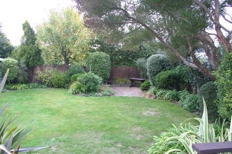 Photo of property in 6 Hounslow Street, Ilam, Christchurch, 8041