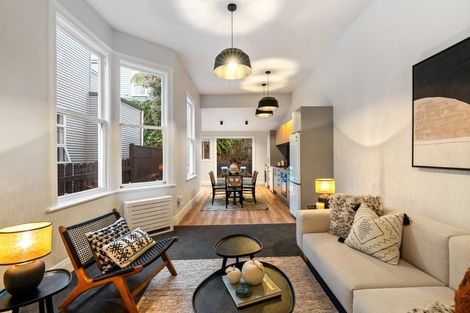 Photo of property in 23 Elizabeth Street, Mount Victoria, Wellington, 6011