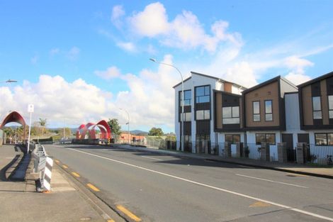 Photo of property in 27 Red Arches Road, Henderson, Auckland, 0610