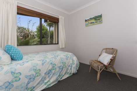 Photo of property in 90 Rowesdale Drive, Ohauiti, Tauranga, 3112