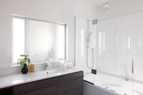 Photo of property in 12 George Street, Hospital Hill, Napier, 4110