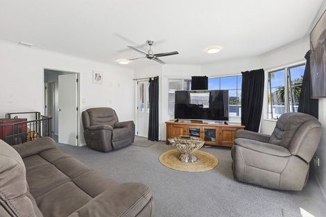Photo of property in 34 Doncaster Terrace, Ascot Park, Porirua, 5024