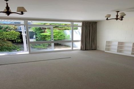 Photo of property in 2/99 Aikmans Road, Merivale, Christchurch, 8014