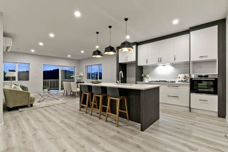 Photo of property in 113 Godfrey Drive, Orewa, 0931