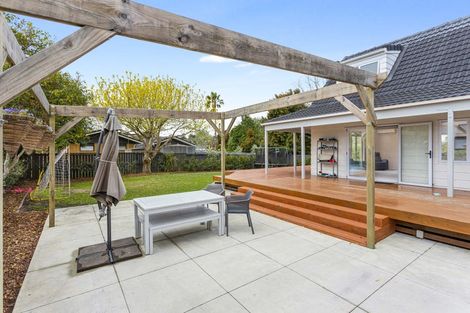 Photo of property in 9 Rheingold Place, Huapai, Kumeu, 0810
