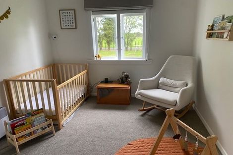 Photo of property in 435 Tararua Road, Levin, 5571