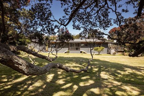 Photo of property in 37 Pohutukawa Drive, Athenree, Katikati, 3177