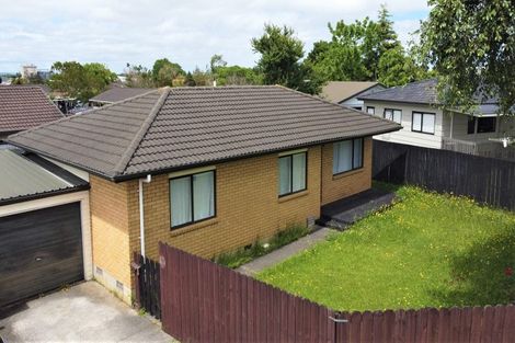 Photo of property in 2/32 Limond Street, Randwick Park, Auckland, 2105