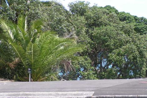 Photo of property in 36 Queen Street, Northcote Point, Auckland, 0627