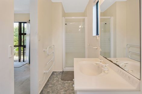 Photo of property in 97 Milton Terrace, Picton, 7220