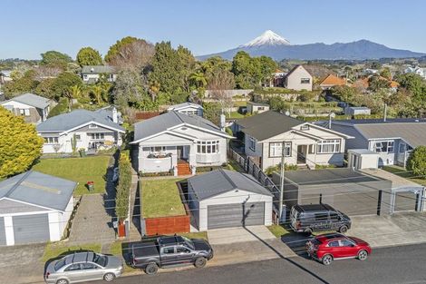 Photo of property in 145 Clawton Street, Westown, New Plymouth, 4310