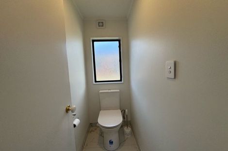 Photo of property in 42 Calluna Crescent, Totara Heights, Auckland, 2105