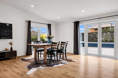 Photo of property in 1 Melia Place, Stanmore Bay, Whangaparaoa, 0932