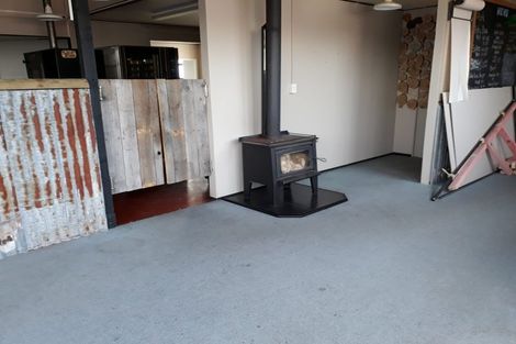 Photo of property in 2383 State Highway 2, Waipukurau, 4200