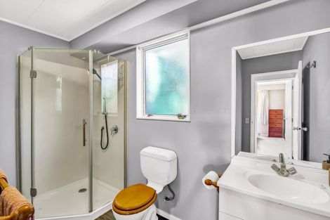 Photo of property in 64 Poplar Avenue, Raumati South, Paraparaumu, 5032