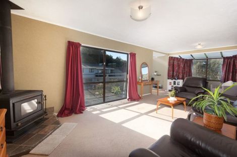 Photo of property in 11 Forglen Place, Tawa, Wellington, 5028