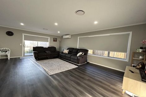 Photo of property in 7 Ron Fawcett Way, Wainuiomata, Lower Hutt, 5014