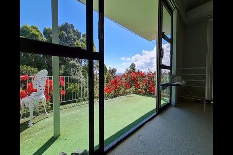 Photo of property in 1 Sunrise Lane, Te Atatu South, Auckland, 0610