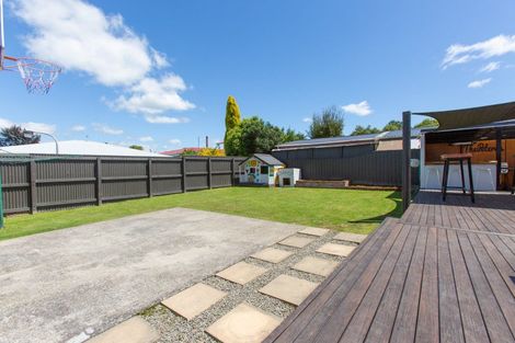 Photo of property in 11 Albert Street, Dannevirke, 4930