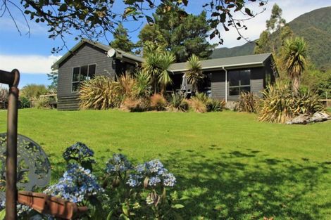 Photo of property in 4541 Otira Highway, Jacksons, Inchbonnie, 7875