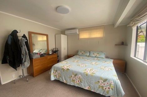 Photo of property in 207a Whites Line East, Waiwhetu, Lower Hutt, 5010