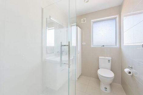 Photo of property in 19 Pankhurst Place, Sunnyvale, Auckland, 0612