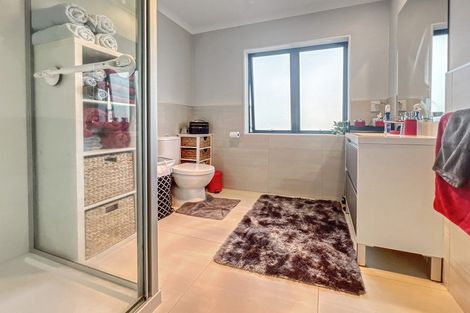 Photo of property in 76 Whenuapai Drive, Whenuapai, Auckland, 0618