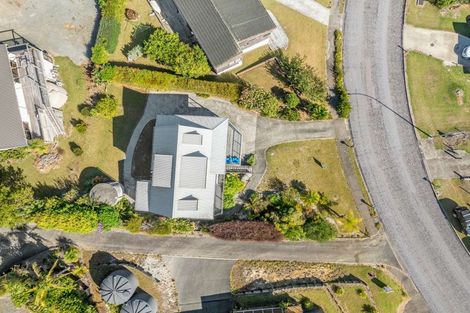 Photo of property in 5 Dudley Crescent, Cable Bay, 0420