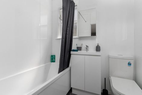 Photo of property in 3 Stamford Place, Lansdowne, Masterton, 5810