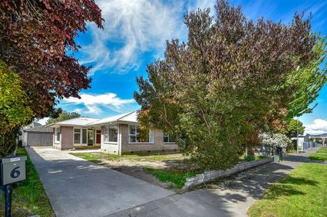 Photo of property in 6 Colman Avenue, Sockburn, Christchurch, 8042