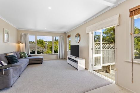 Photo of property in 1/27 Richards Avenue, Forrest Hill, Auckland, 0620