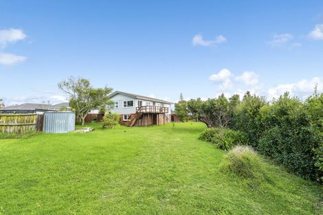 Photo of property in 175 Waimumu Road, Massey, Auckland, 0614