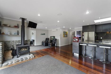 Photo of property in 58 Wood Leigh, Paraparaumu Beach, Paraparaumu, 5032