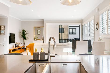 Photo of property in 12 Pheasant Lane, Hobsonville, Auckland, 0616