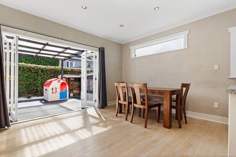 Photo of property in 1 Admiral Beatty Avenue, Mount Roskill, Auckland, 1041