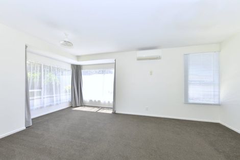 Photo of property in 2/16 Mulberry Place, Redwood, Christchurch, 8051
