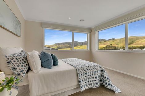 Photo of property in 44 Melksham Drive, Churton Park, Wellington, 6037